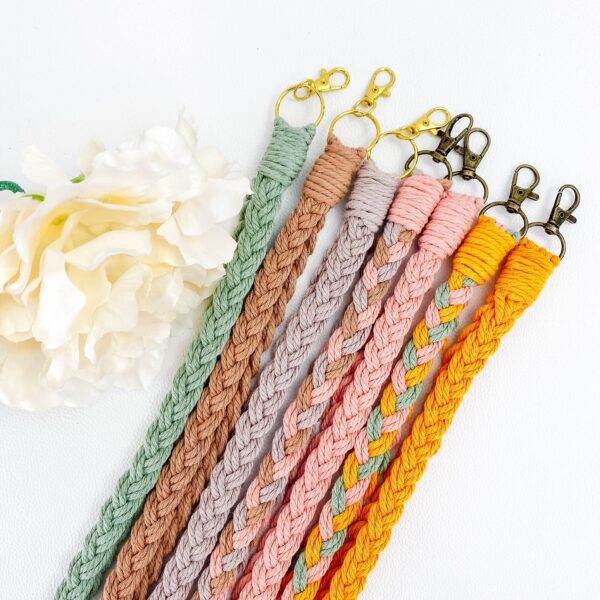 Macramé Lanyard