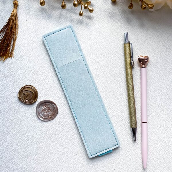 light blue Pen Holder